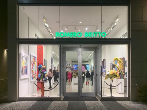 5*Romero Britto Gallery, 1102 Lincoln Rd, Miami Beach, FL