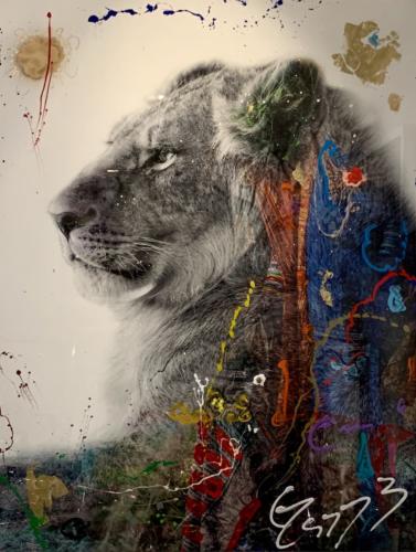 Ari, Lion, by Arno Elias. Hand painted Gold leaf and diamond dust. 43.5 x 55