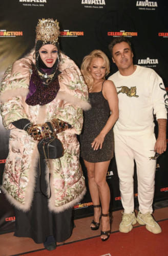 Daniel Lismore, Pamela ANdreson and David Lachapelle (Photo Courtesy by worldredeye)