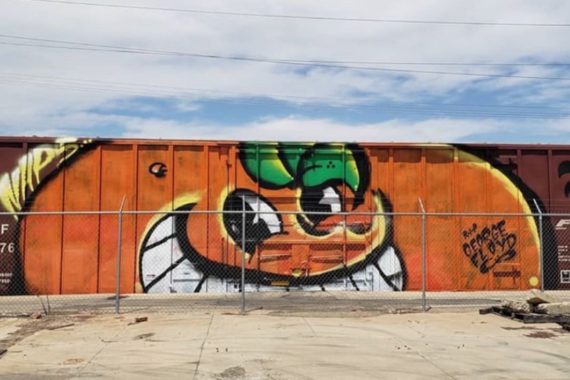 The oranges of Atomik between street art and social protest. – Miami Niche